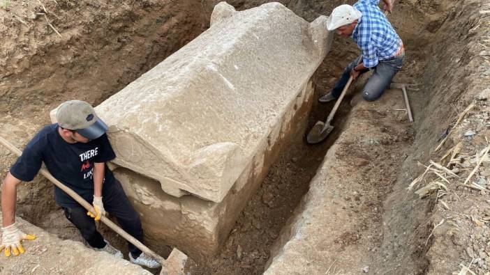 Aydın'da 2 bin yıl öncesine ait lahit bulundu