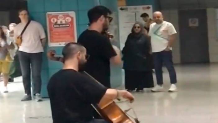 Marmaray'da sokak müzisyenleri nefes kesti