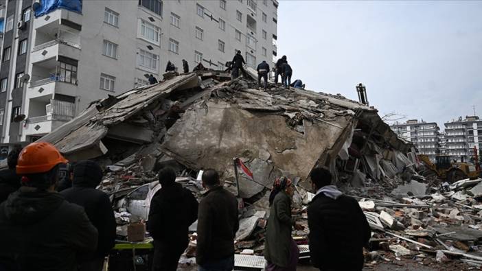 Depremde 100 kişiye mezar olmuştu! Bina projesiz, ruhsatsız ve denetimsiz çıktı