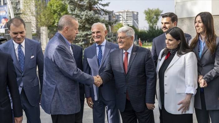 Erdoğan, AK Parti Genel Merkezi'ne geldi