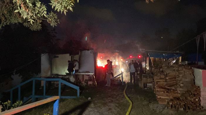 Avcılar’da restoran ve 2 baraka ev cayır cayır yandı