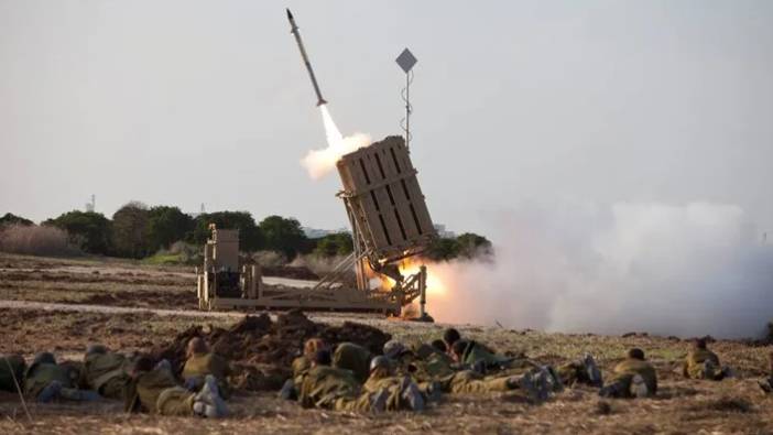 İsrail'in demir kubbe savunma sistemi Filistin füzeleriyle başa çıkabiliyor mu? İşte görüntüler