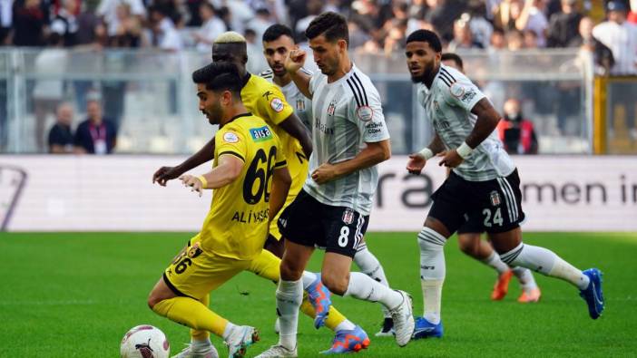 Beşiktaş Dolmabahçe'de güldü. İstanbulspor'u iki golle geçti