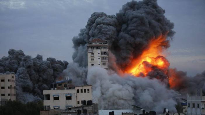 İsrail Gazze'yi tam ablukaya alıyor
