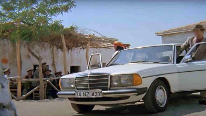 Kemal Sunal'ın 1984 model Mercedes'i satışa çıktı. Eşi Gül Sunal ''Hatıralarına dayanamam'' diyerek almak istememiş