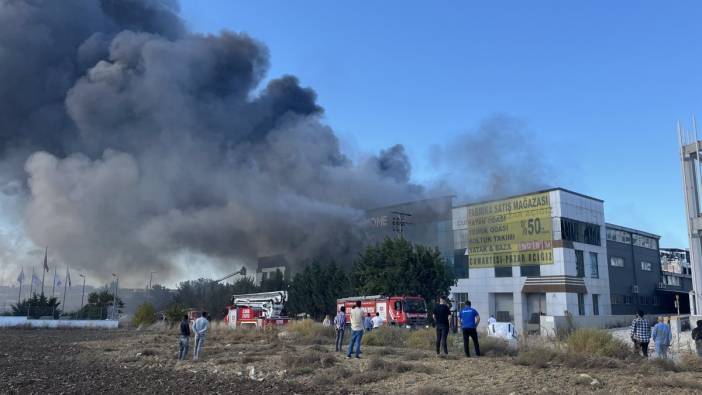 Silivri'de mobilya fabrikasında korkutan yangın