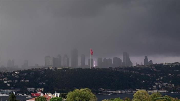 İstanbullular dikkat! Meteoroloji’den sağanak uyarısı: Kuvvetli olacak