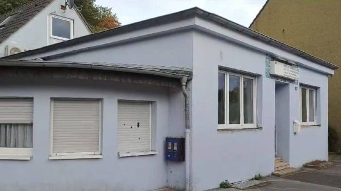 Almanya'da camiye çirkin saldırı