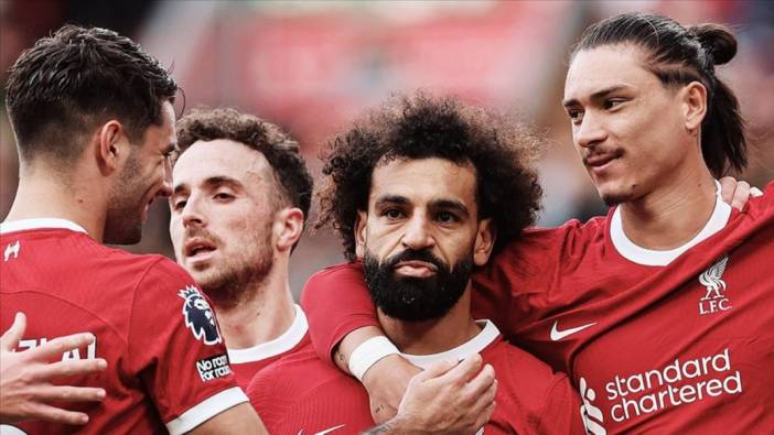 Liverpool, Merseyside derbisinde Everton’ı Salah’ın golleriyle yıktı