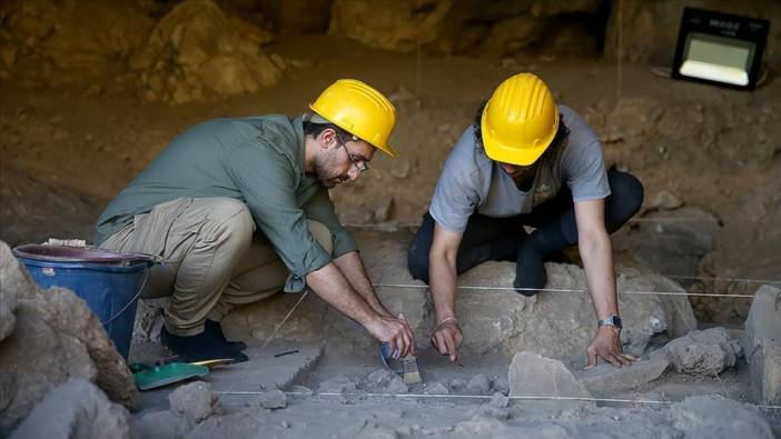 Taş devrinin son döneminden kalma 12 bin yıllık mezar bulundu