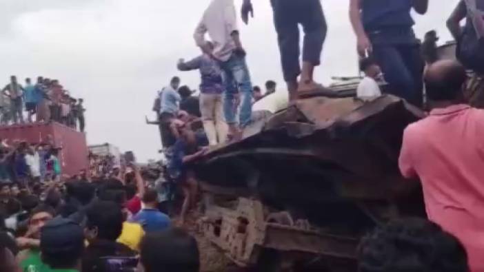 Bangladeş’te tren kazası: 17 ölü, 100’den fazla yaralı