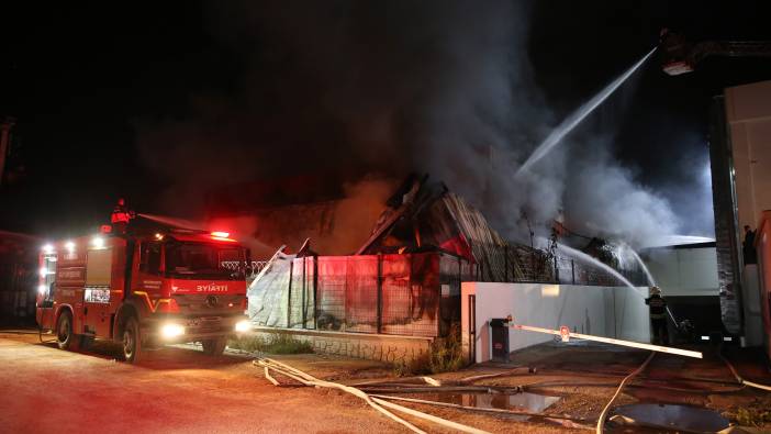 Manisa'daki fabrika yangını kontrol altına alındı