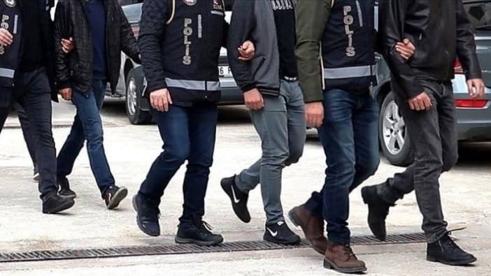 Ayvacık’ta 31 kaçak göçmen ile 4 organizatör yakalandı