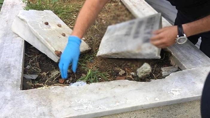 Bu kadarı da pes: Dedesinin mezarına uyuşturucu sakladı