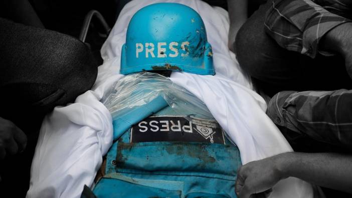 İsrail’den gazetecilere “Çıkın oradan katliamı görmeyin” mesajı