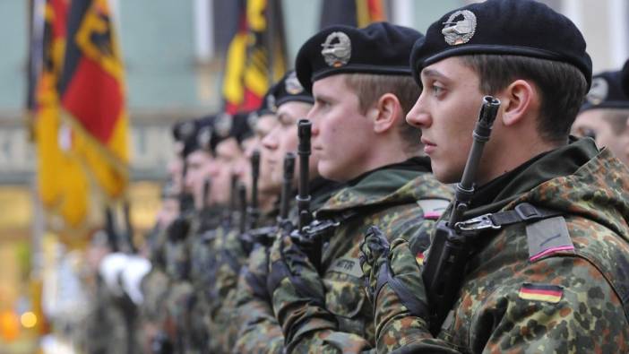 Almanya'dan savaş alarmı: Hazırlıklı olmalıyız