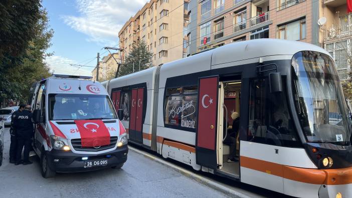 Eskişehir'de 16 yaşındaki kıza tramvay çarptı