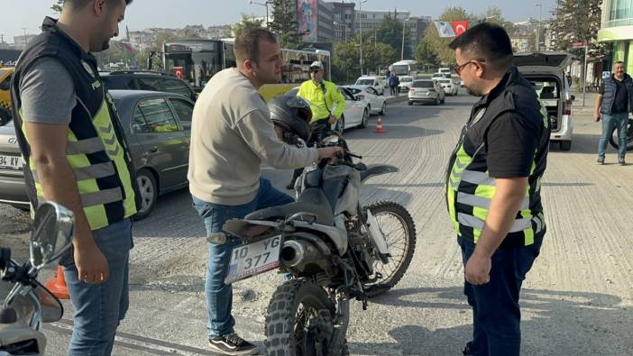 Kurallara uymayan 13 motosiklet sürücüsüne 18 bin lira ceza yazıldı