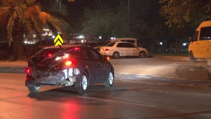 Kırmızı ışıkta geçen sürücü kazaya neden oldu