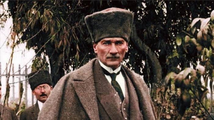 Atatürk'ün 3 bin tane korumayla çay içerken fotoğrafı ortaya çıktı