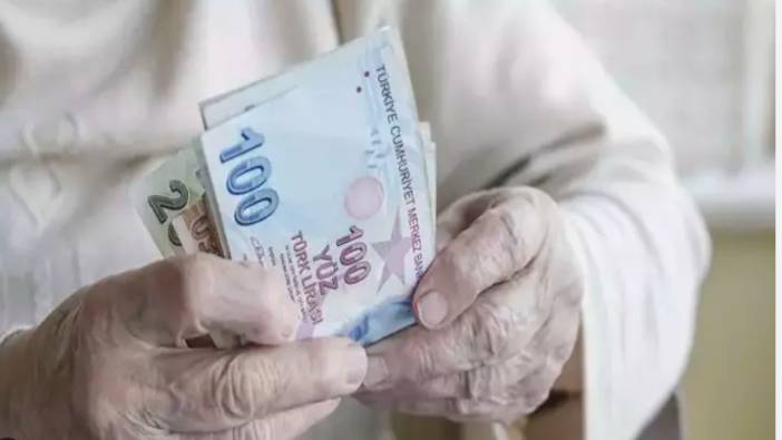 Tüm emekli maaşları değişiyor. Emeklilerin kaderini değiştirecek tarih