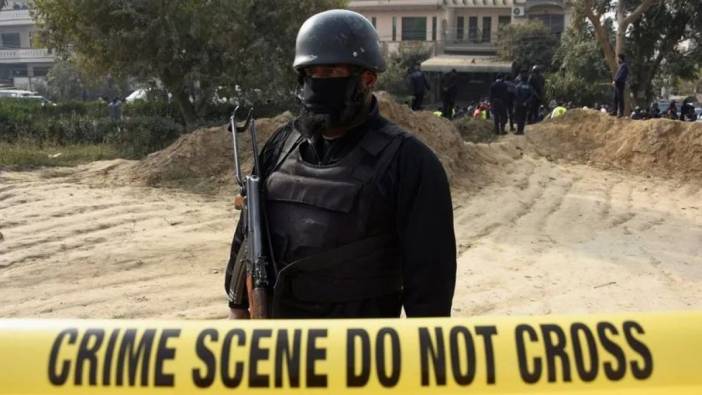 Pakistan’da polise bombalı saldırı: 5 ölü
