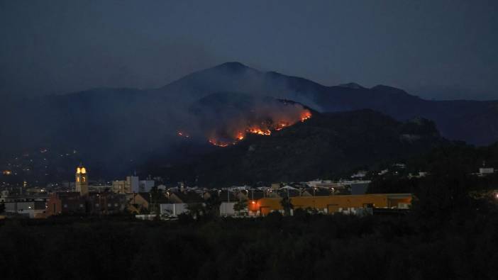 İspanya'da orman yangını bin 400 hektarlık alanı kül etti