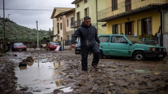 İtalya'da sel ve şiddetli rüzgar: 5 ölü
