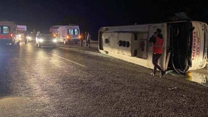 Zonguldak'ta kamyonet ile otobüs çarpıştı: 11 yaralı