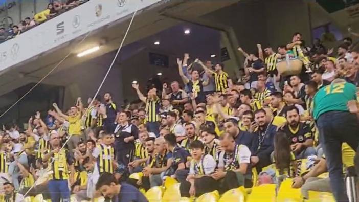 Fenerbahçeli taraftarlar stattaki yerini aldı. Derbi başlamadan coşku başladı