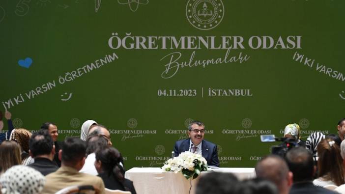 Milli Eğitim Bakanı Tekin, İstanbul'da öğretmenlerle bir araya geldi
