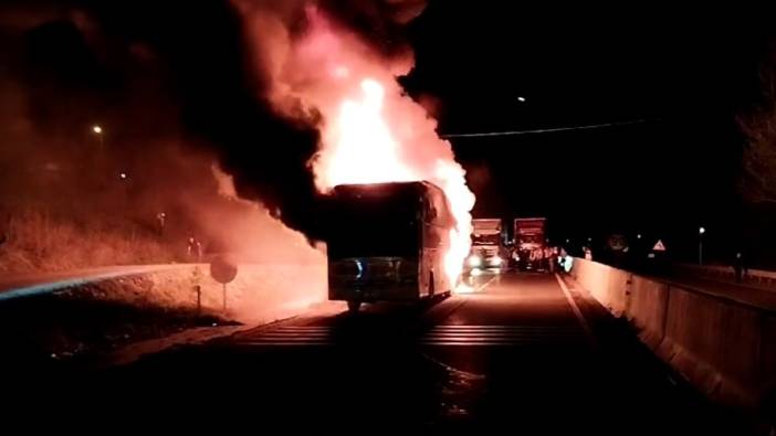 Bolu Dağı'nda otobüs alev alev yandı, faciadan dönüldü