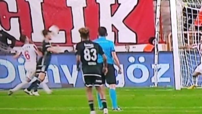 Erman Toroğlu'ndan Beşiktaş'ın penaltı beklediği pozisyonla ilgili flaş açıklama