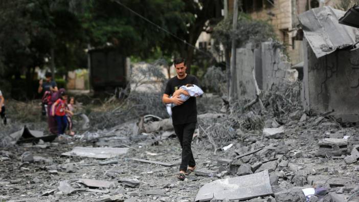 Gazze'de ölenlerin sayısı 10 bini geçti