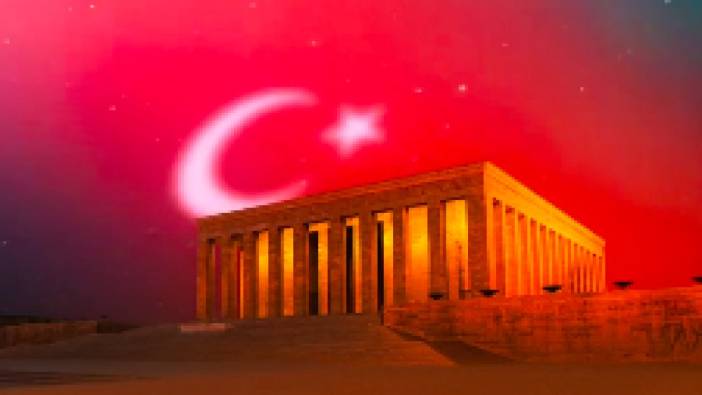 Türkiye'de görülen kuzey ışıkları Anıtkabir ile birleştirilince ortaya çok güzel görüntüler çıktı