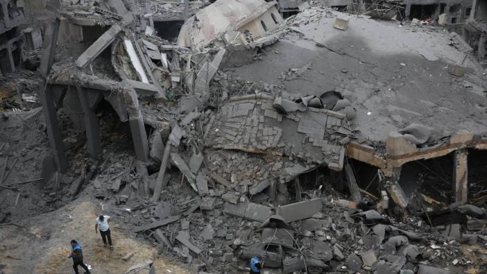 İsrail Gazze’de mülteci kamplarını ve camiyi hedef aldı: 35 ölü
