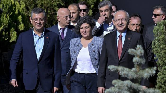 Özgür Özel Genel Başkanlık görevini Kılıçdaroğlu'ndan devraldı
