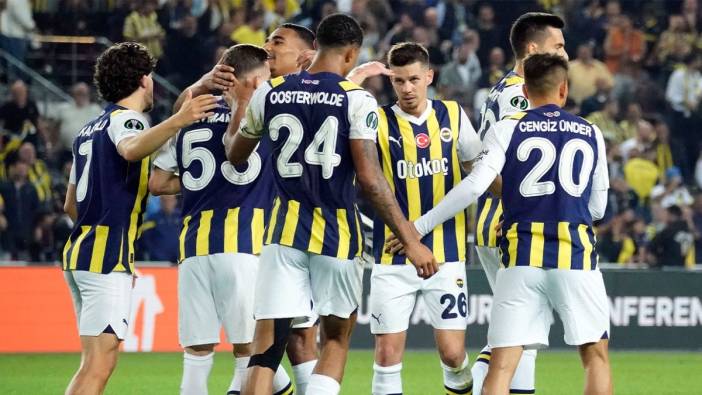 Fenerbahçe Ludogorets ile karşılaşıyor. İlk 11 belli oldu. 10'da 10 peşinde