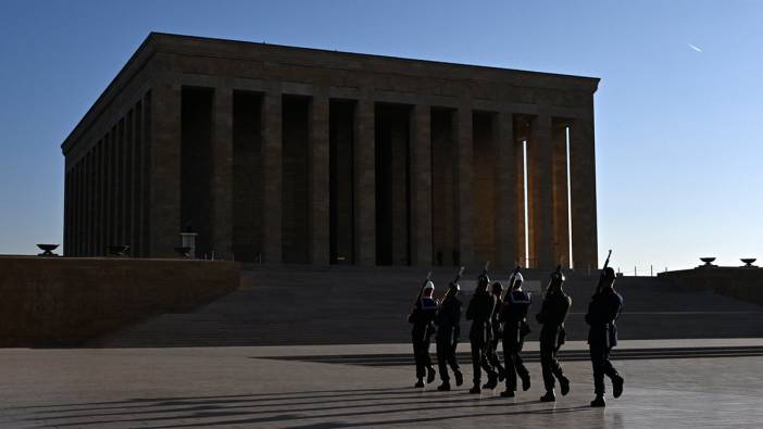 Anıtkabir'in en özel askerleri: Saygı nöbetçileri