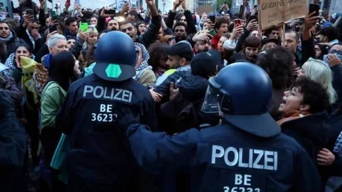 Avusturya’da Filistin’e destek yasağı! Polis sloganı gerekçe gösterdi