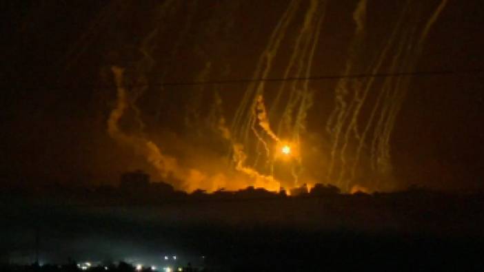 Gazze şiddetli saldırı altında, İsrail fosfor bombası kullanmaya devam ediyor