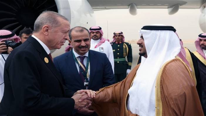 Erdoğan’dan Suudi Arabistan’da diplomasi trafiği