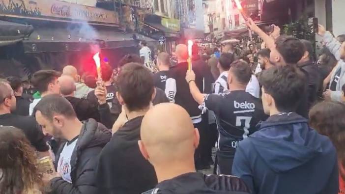 Beşiktaş'ta Rıza Çalımbay coşkusu. Kartal heykeli ana baba günü. Meşaleler yanıyor