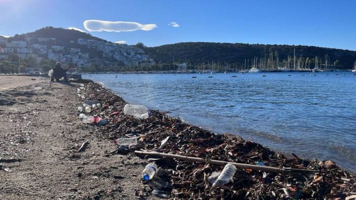 Bodrum kıyıları çöpe boğuldu
