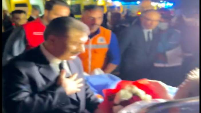 Gazze'deki yaralılar Sağlık Bakanı Fahrettin Koca eşliğinde Mısır El Ariş Havaalanı üzerinden Türkiye'ye getiriliyor.