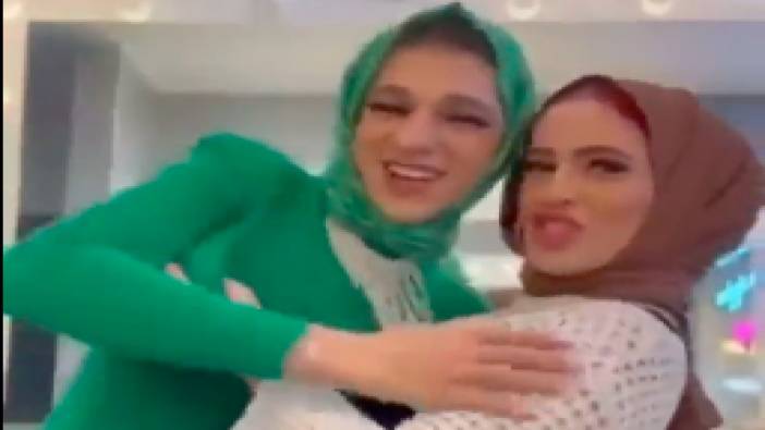 Başörtülü iki kadın paylaştıkları garip video ile tepki çekti: "Başınızdakinden utanmıyor musunuz?"