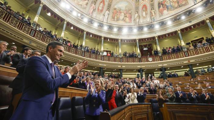 İspanya’da koalisyon hükümeti Temsilciler Meclisi’nden güvenoyu aldı
