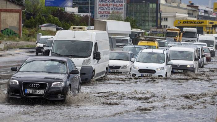 Ankara Valiliği saat verip uyardı. Kuvvetli sağanak yağış bekleniyor