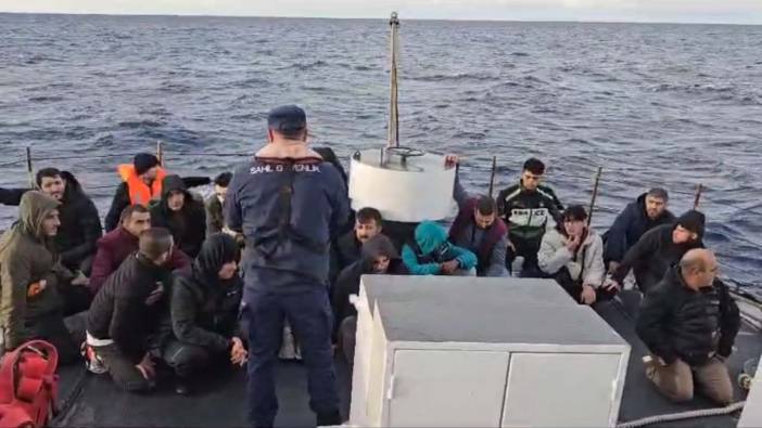 Yunanlılar geri itti, Türk Sahil Güvenlik kurtardı