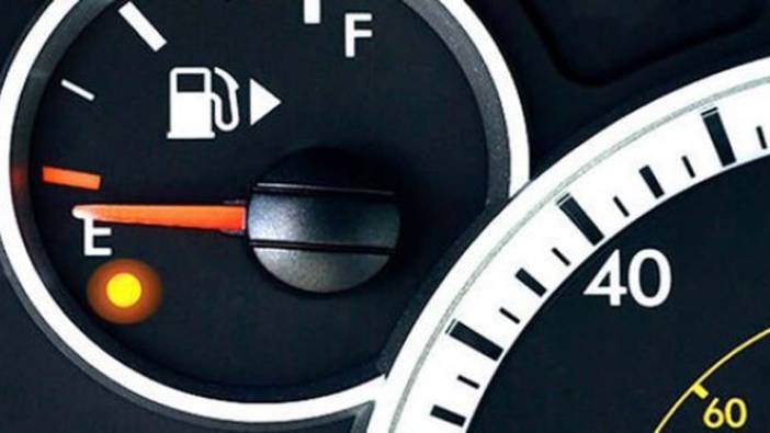 Benzin ışığı yandıktan sonra arabayı kullanmak zararlı mı?
